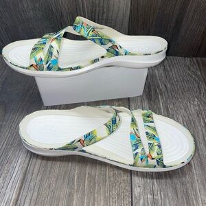 Crocs Womens Swiftwater  Tropical Print Slide Sandals Size 8 W